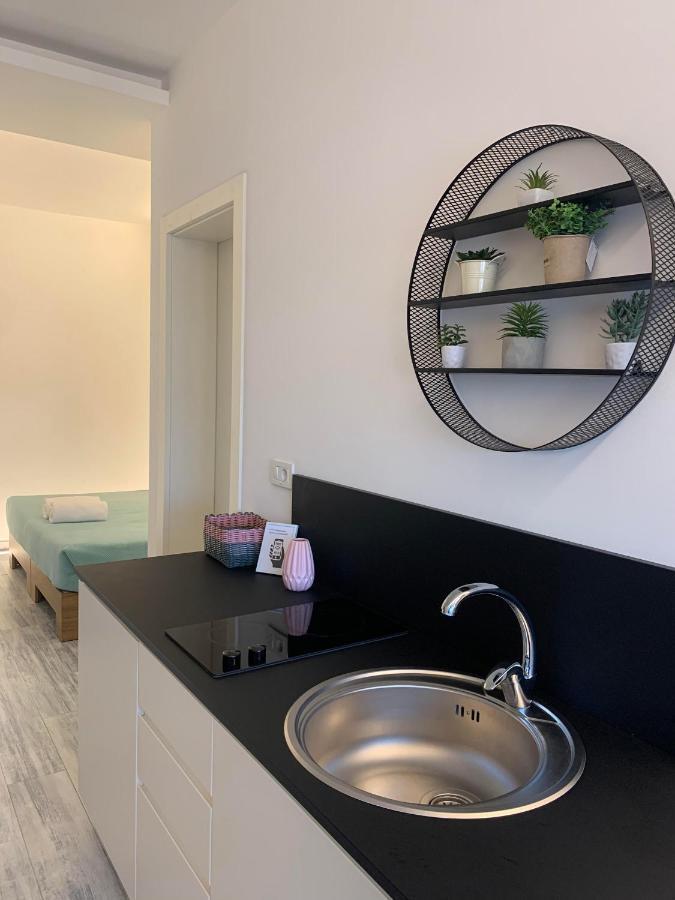 Urban Rooms Тирана Екстериор снимка