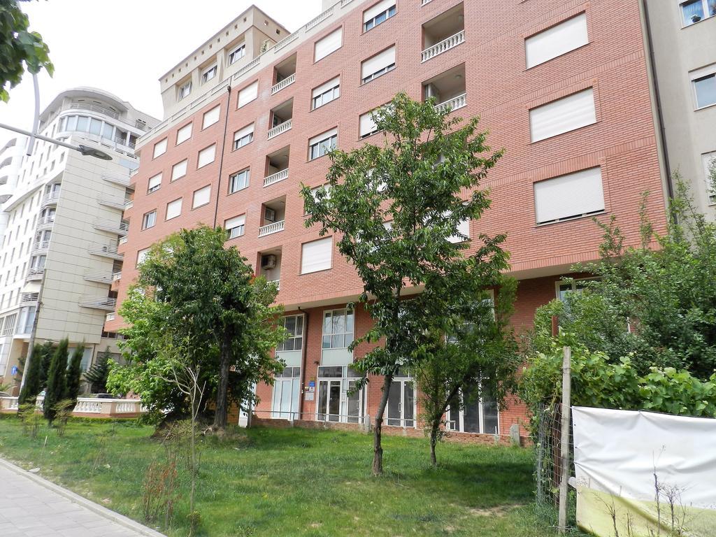 Urban Rooms Тирана Екстериор снимка