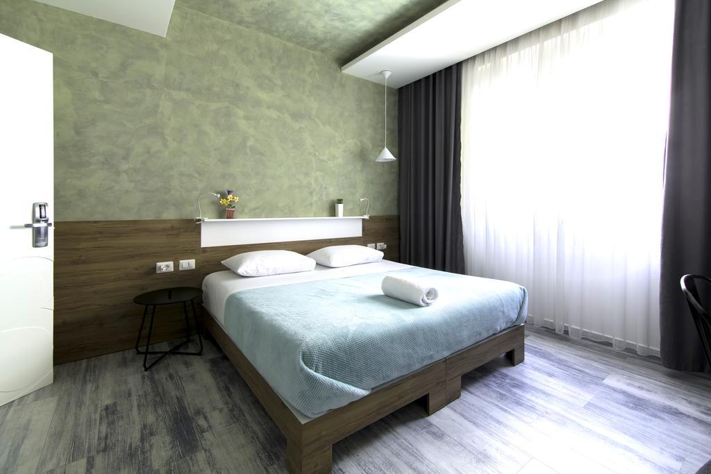 Urban Rooms Тирана Екстериор снимка
