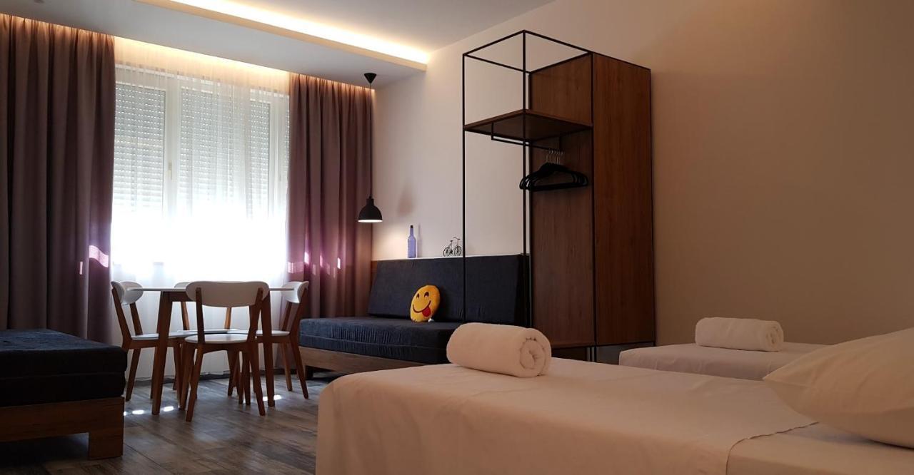 Urban Rooms Тирана Екстериор снимка