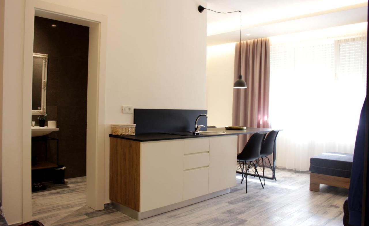 Urban Rooms Тирана Екстериор снимка