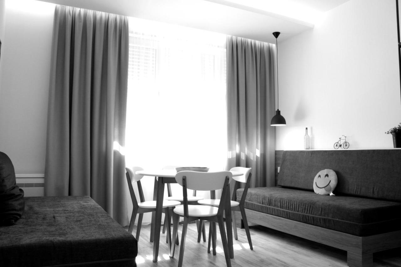 Urban Rooms Тирана Екстериор снимка